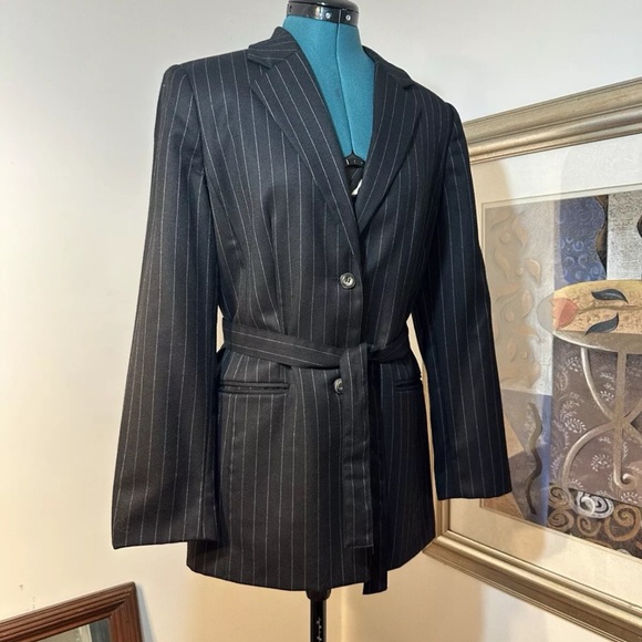 Wool Mark Sag Harbor Black Wool Pinstripe Lined Belted Blazer Jacket Size 8 - Picture 2 of 14